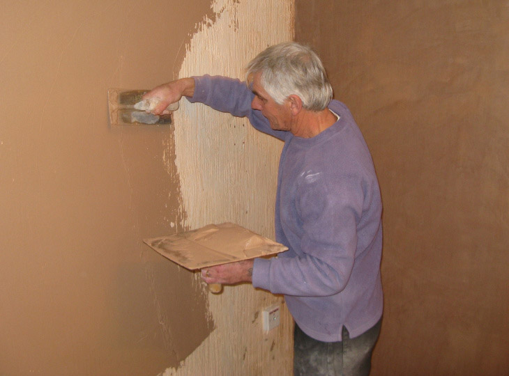 Как оштукатурить деревянный дом
